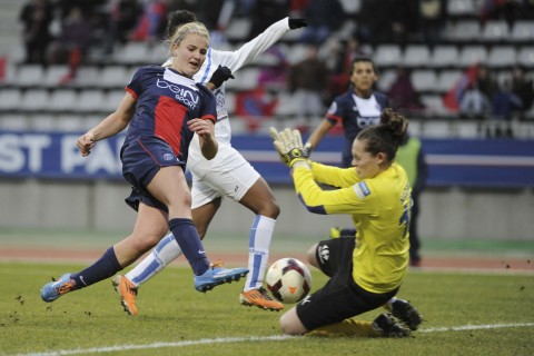 Lindsey Horan (PSG Fem. vs Soyaux, Paris, FRANCE, 2013) Copyright ALAIN GADOFFRE