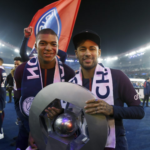 Célébration Mbappé Neymar (PSG vs Rennes, Paris, FRANCE, 2018) Copyright JEAN-MARIE HERVIO